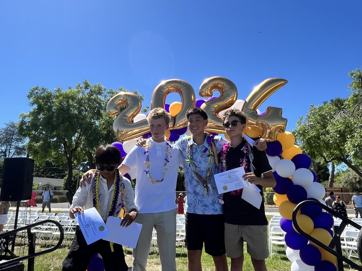 Aline H. Lee tweet media