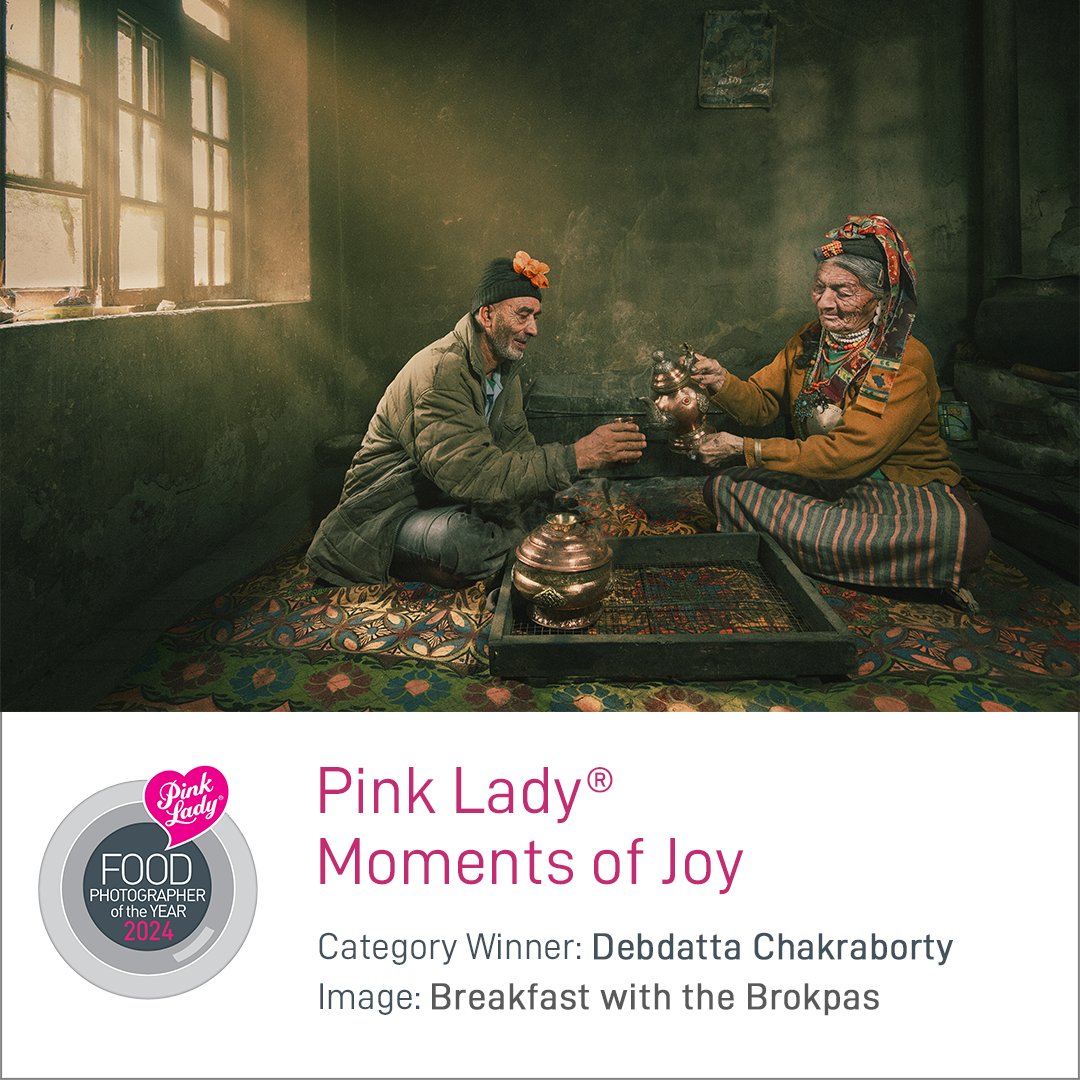 FoodPhotoAward's tweet photo. 🏆 Winner of Pink Lady® Moments of Joy

Congratulations to Debdatta Chakraborty (@Deb5767) for 'Breakfast with the Brokpas'
Sponsored by @Pinkladyappleuk

#foodphotoaward24 #foodphotoawards #photocompetition #foodphotography https://t.co/TEH51mnrmb