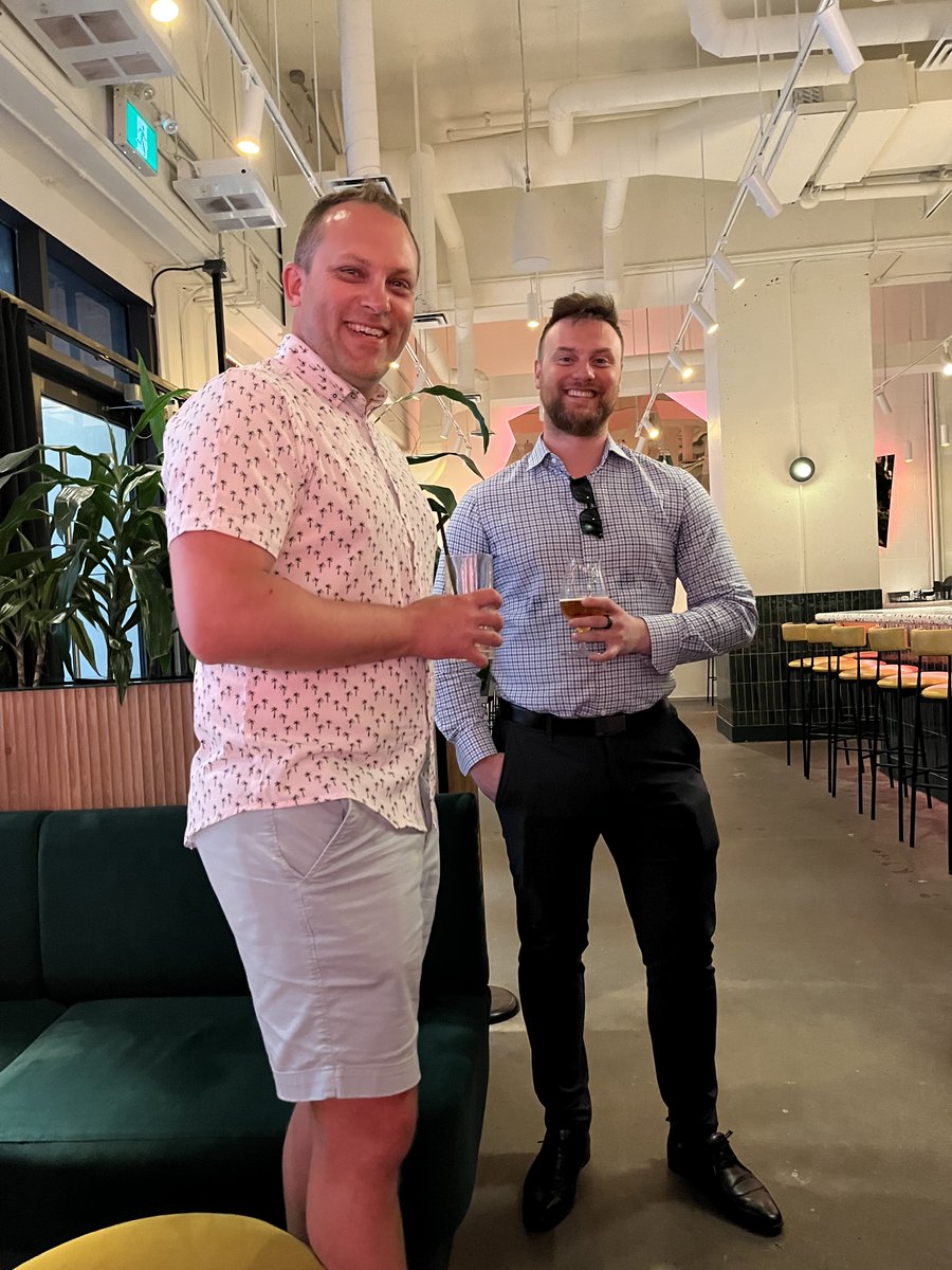 A few photos from our FPAC Social last night! 

A big shout out to Maggie who coordinated the event location last night!

Our FPAC members know how to have a good time while also yes - nerding out on various financial planning topics.