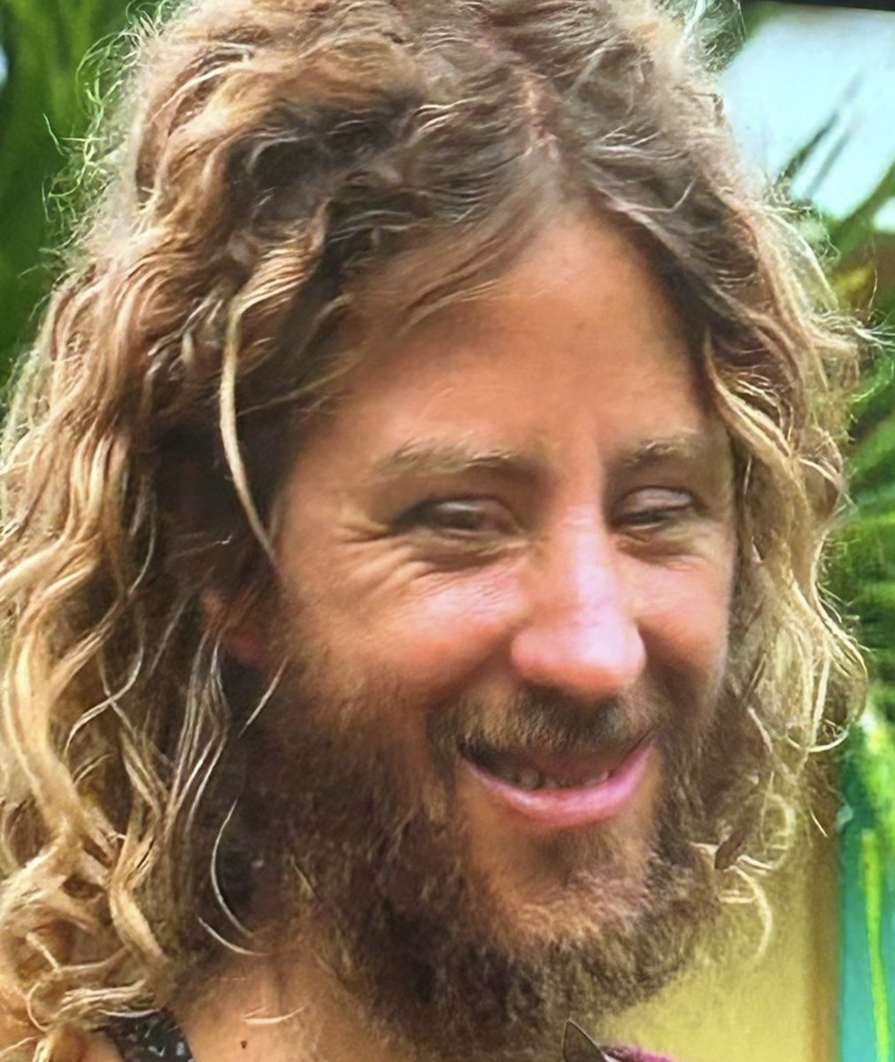 ZapInTheHood's tweet photo. Julie, si l’aventure dure deux semaines de plus  #KohLanta https://t.co/ZOl0pXpwjD