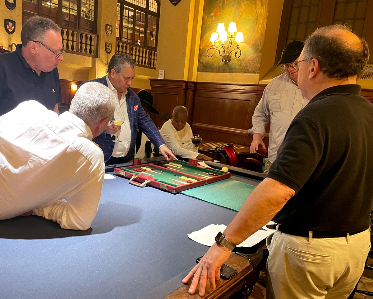 YaleClubNYC's tweet photo. Join the Yale Backgammon Club every other Wednesday in the Grill Room! Whether you're a novice or a pro, this is a great way to make new friends and connect with old.
The next Backgammon Club gathering will be on Wednesday, June 12.
#YaleClubNYC #BenefitsOfMembership https://t.co/xt1JvcHFOd