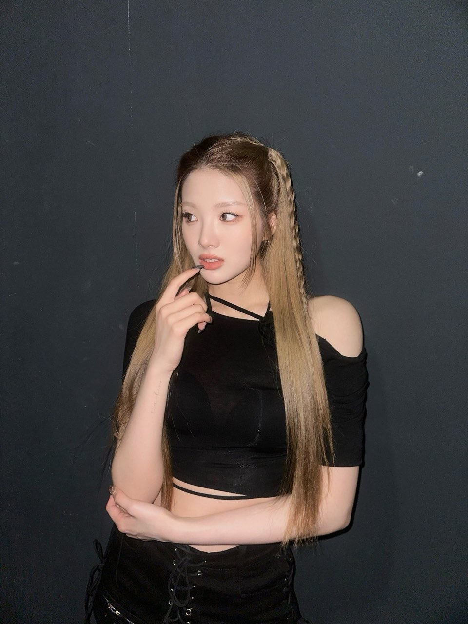 GPQLsiyakAADYiP?format=jpg&name=large