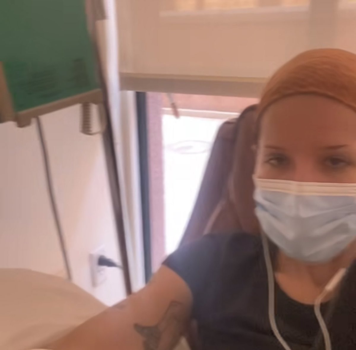 telestereonic's tweet photo. 📌 Mediante una publicación en sus redes sociales la cantante #Hasley revela que le diagnosticaron lupus y leucemia 

#notiestacion 📰 https://t.co/c9D46TssvK