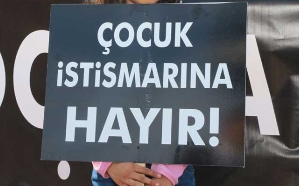 Bağcılar’da 4 çocuğa cinsel istismarda bulunan su satıcısı Metin Şenay hakkında 293 yıl 6 ay hapis cezası kararı sendika.org/2024/06/bagcil…