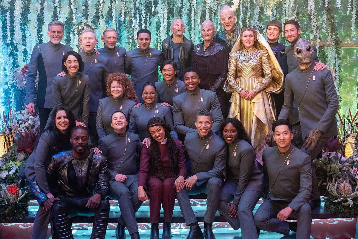 TheTrekCentral's tweet image. 🫶THE DISCO CREW! 

There’s no new episode of #StarTrek this week, but this #TrekTuesday we celebrate #StarTrekDiscovery’s cast &amp;amp; crew as they say farewell.

What will you miss most about the show?