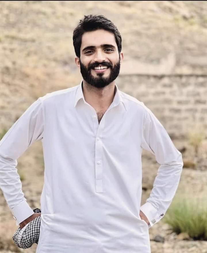 Anees Baloch, a graduate from BZU Multan has been forcefully Disappeared frm his hometown Khuzdar. 
Enforce Disappearances in Balochistan continues and youth has become the prime target of the State. We demand his immediate and safe release
#ReleaseAneesBaloch
#SaveBalochStudents