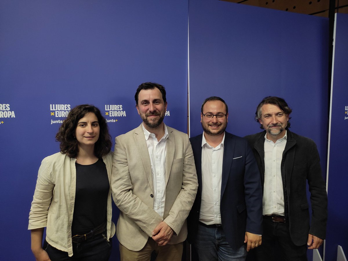 JuntsPriorat's tweet photo. A #Elna, amb el cap de llista @toni_comin i els candidats del Camp de Tarragona @TinaMasip, @AlfredPitarch i @XaviSuarez10. El #9J hem de continuar defensant #Catalunya a la #UE amb l'única papereta estrictament catalana: @JuntsEU. https://t.co/l5naozjCYp