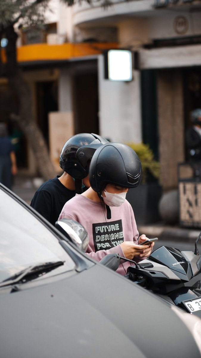 konon katanya “Foto pake Fujifilm ngasal aja pasti bagus!”

coba tunjukin fotomu pake Fujifilm dunk.

*Xt-100 7Artisan 55mm f/1.4