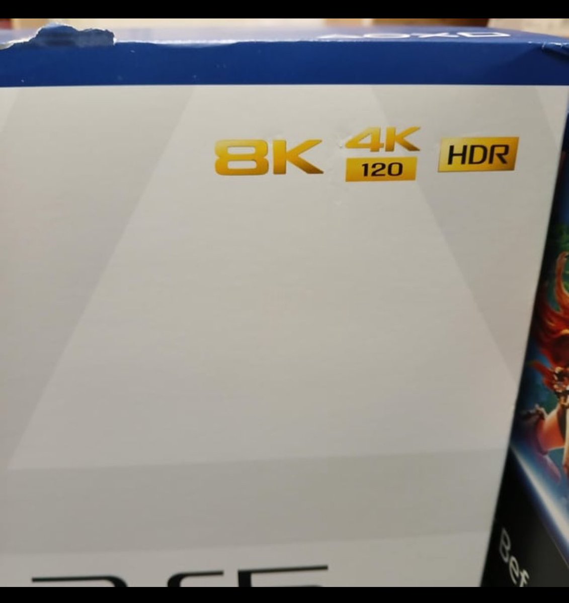 Pirat_Nation's tweet photo. >Sony removed the claims of PS5 being able to do "8k" from their packaging 

Preparing the lie for PS5 Pro https://t.co/SR8CS6FWaj