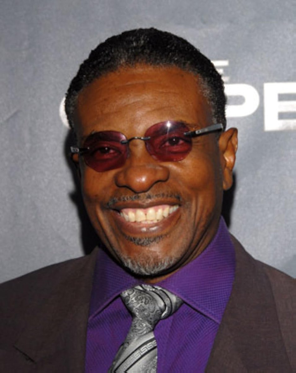 TheCartoonBase's tweet image. Happy birthday to the talented Keith David.

What's your favorite character from the voice actor?