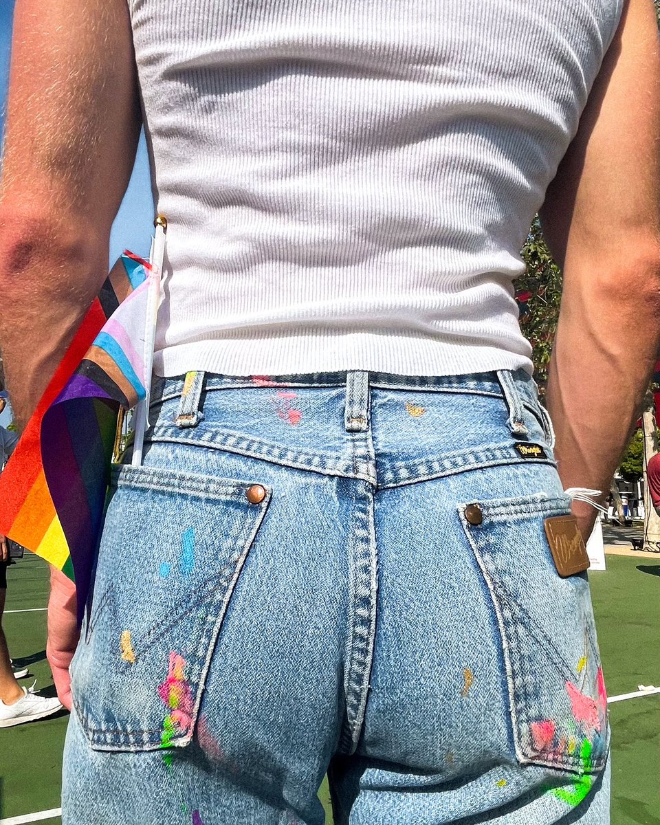 sunnythepoolboy's tweet photo. gay tumblr would’ve eaten this up https://t.co/Uzbr8HBMXM