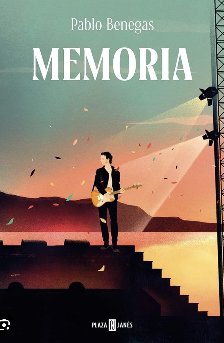 gecheniq's tweet photo. Pablo Benegas ha presentado MEMORIA, viaje intenso en un Donosti terrible con ETA siempre presente, dónde vuestra música significó la vida. Txiki, tu padre, nos enseñó mucho a muchos. Gracias Pablo. Hoy no se cabía en el @aquariumss Espero saludarte en la calle https://t.co/2hYp4E28oU