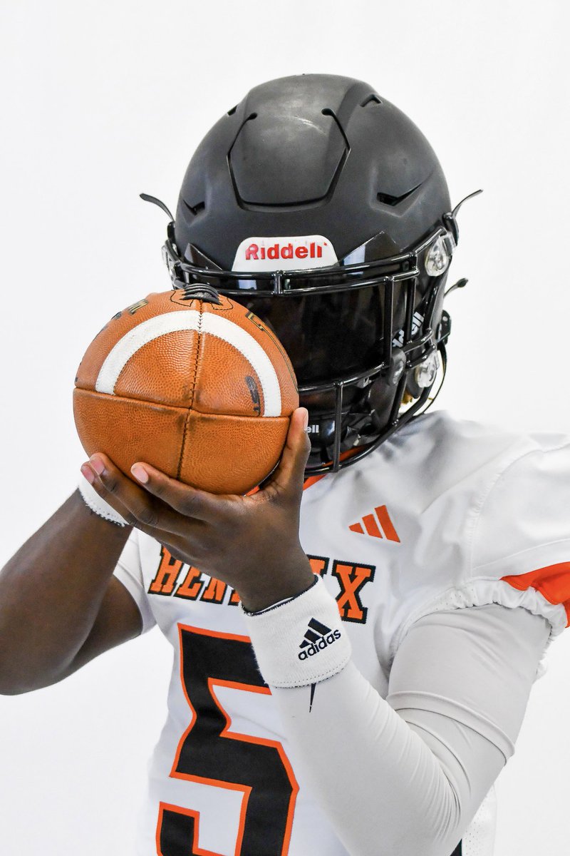 RussHeidiSLC's tweet photo. 🔐 In for the 2024 Season!! 🟧⬛️
@HendrixFootball Let’s Go https://t.co/zjCEN43IaU
