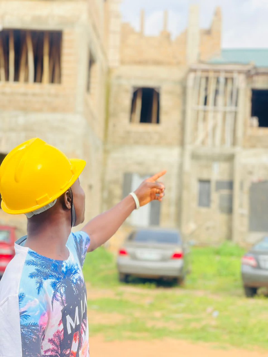 jimoh51577's tweet photo. FYB day 2
Back to site 🥰
Yeah I’m an engineer 👷♂️
Soon to be a graduate
#backtosite
#classof’2024 https://t.co/iLN46JLPdK