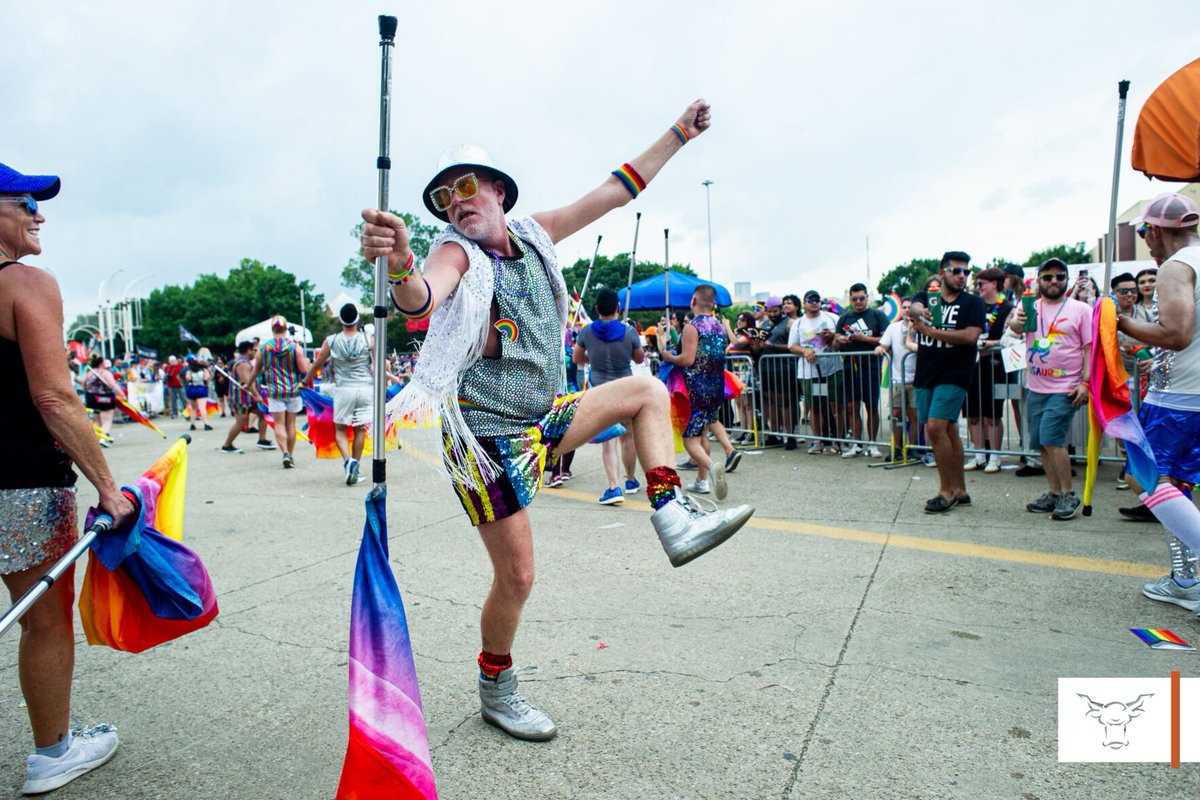 Attendees of all ages and backgrounds flocked to Fair Park on Sunday afternoon for the annual Dallas Pride event. 🏳️‍🌈
(🖋️: <a href="/strong85782/">Marie Strong</a>)
(📸: <a href="/RonaldoBolanos_/">Ronaldo Bolaños</a>)
theshorthorn.com/news/love-fill…