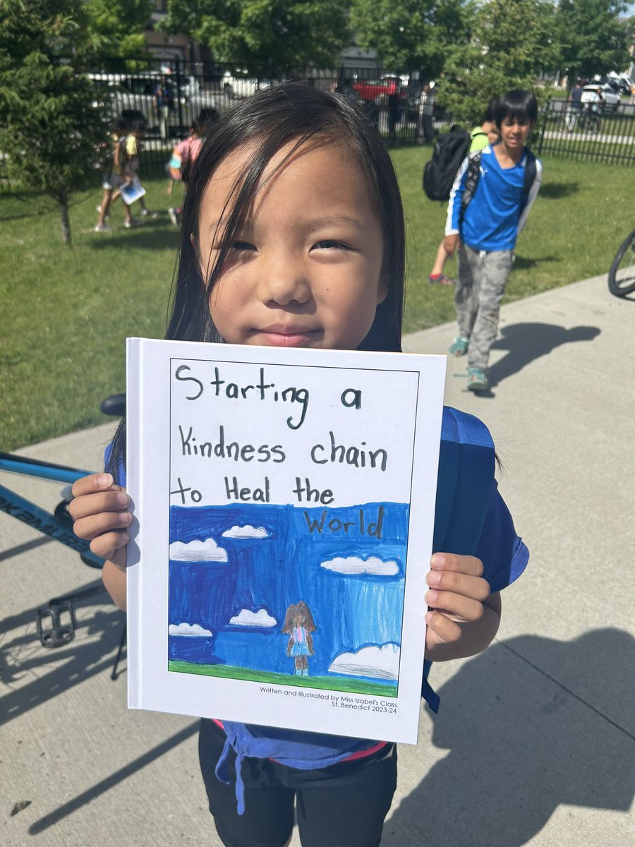 IzabelE_RECE's tweet photo. Check out these #ProudAuthors! Thank you @studentreasures for the opportunity to learn the publishing process and share our story! #ClassBook @StBenedictOCSB https://t.co/tNPgmnSN3L