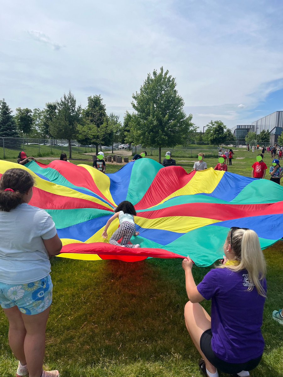 Ms Côté 🍎✨ tweet media