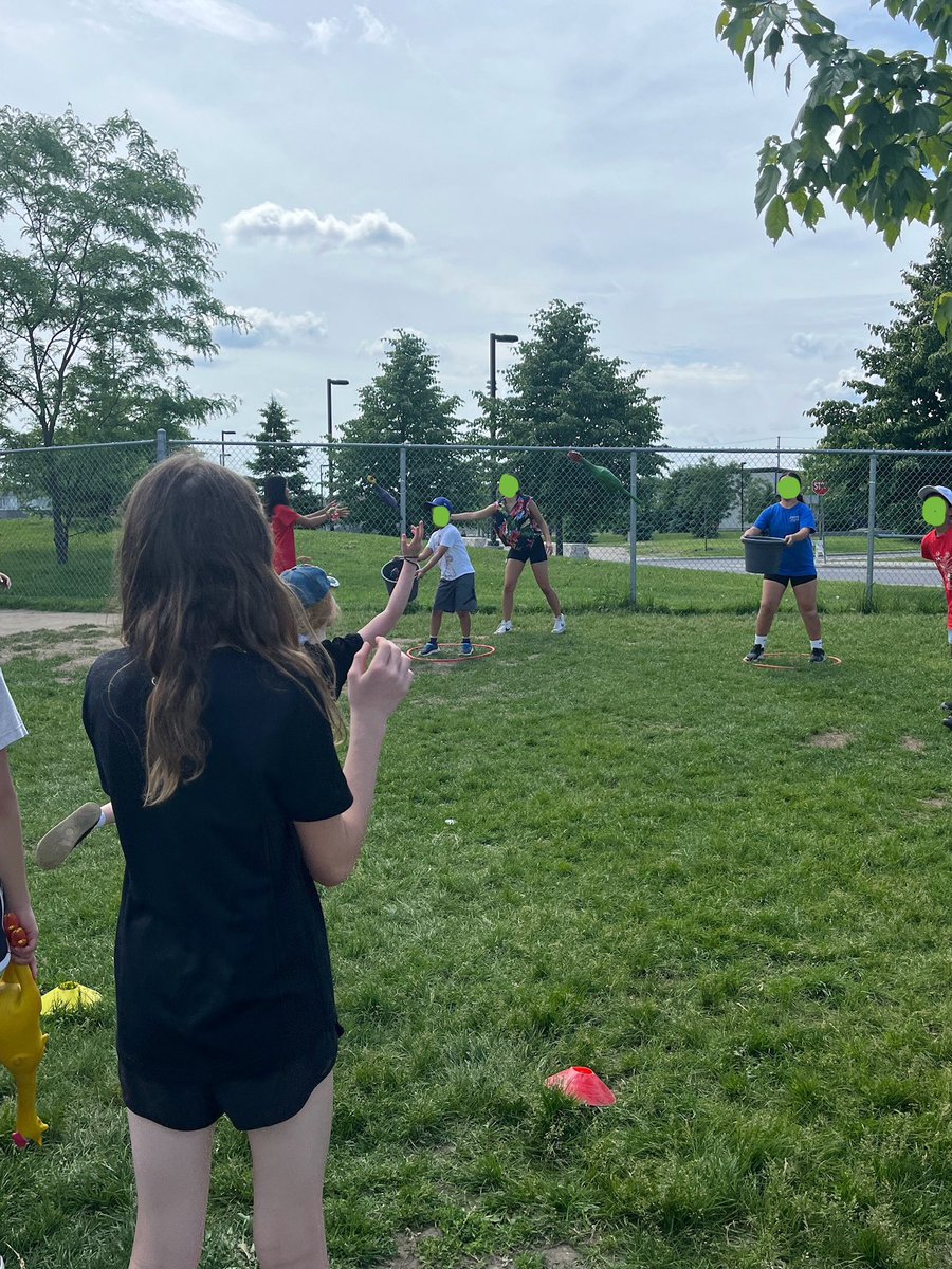 Ms Côté 🍎✨ tweet media