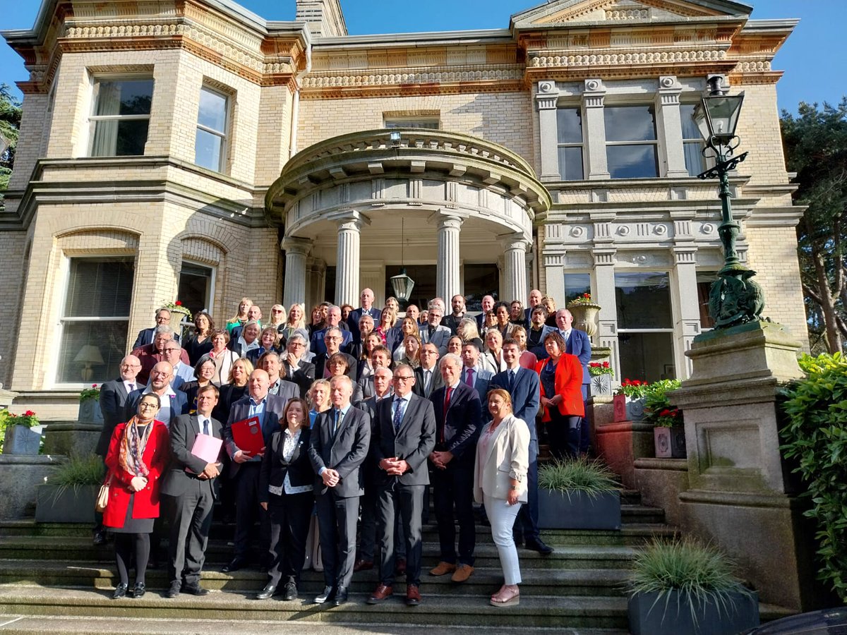France in Ireland 🇫🇷 🇪🇺 (@franceinireland) on Twitter photo Within the framework of 🇫🇷-🇮🇪 symposium on vocational education, the <a href="/CityofDublinETB/">City of Dublin ETB</a> and the <a href="/RA_Occitanie/">Région Académique Occitanie</a> have signed a Memorandum of Understanding to strengthen their links 🤝
Many new projects to come, including teachers and pupils international mobility! 🌐 Within the framework of 🇫🇷-🇮🇪 symposium on vocational education, the <a href="/CityofDublinETB/">City of Dublin ETB</a> and the <a href="/RA_Occitanie/">Région Académique Occitanie</a> have signed a Memorandum of Understanding to strengthen their links 🤝
Many new projects to come, including teachers and pupils international mobility! 🌐