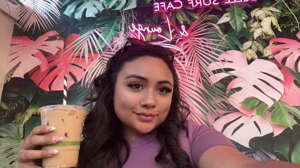 Ms_JerezR's tweet photo. COFFEE BREAK SELFIE: Belle Surf Cafe 
#WeAreHaskett #HJHSUMMER24 https://t.co/VlO0RJXr9f