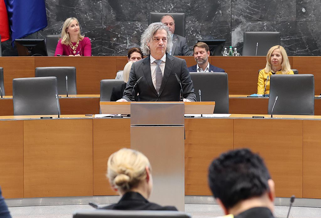 visegrad24's tweet photo. BREAKING:
The far-left Slovenian government of PM Robert Golob just voted for recognize Palestine as a state.
🇸🇮🇮🇱 https://t.co/jJRLOZn0YN
