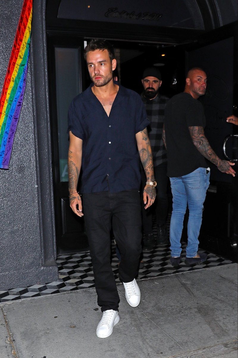LPAHQ_'s tweet photo. 📸| Liam recientemente.
Geoff atrás 🥺

©️Backgrid https://t.co/Ew2EExrlv5