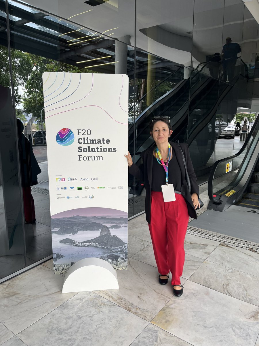 FabianaMenna's tweet photo. Empezando el F20 Climate Solutions Forum , debatiendo sobre el rol estratégico de la filantropía para acelerar las soluciones para enfrentar la crisis climática! #F20RioCSF @redeschaco @fgranchaco @Avina_GranChaco @g20org https://t.co/NNZn47i8lK