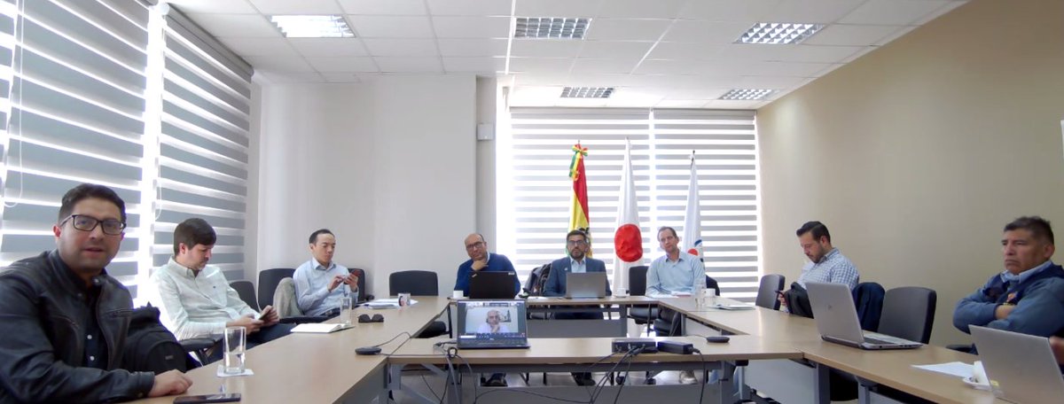 grusbolivia's tweet photo. En el marco de la Mesa de Desarrollo Productivo del @grusbolivia, la #APMT presentó los Avances y desafíos del Estado Plurinacional de Bolivia en la implementacion de la Contribución Nacionalmente Determinada. https://t.co/xCERFEtWeP