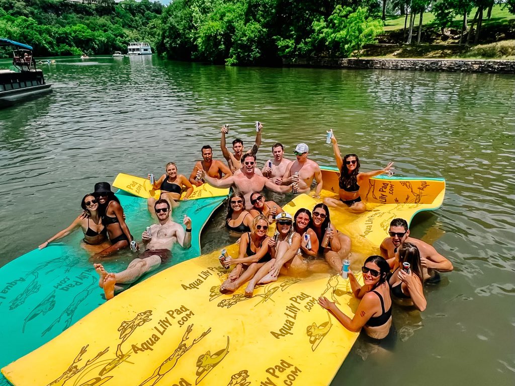 ☀️SUNDAY: KICKOFF TO SUMMER PARTY ON LAKE AUSTIN☀️

rentalboataustin.com/hoop-tea-summe…