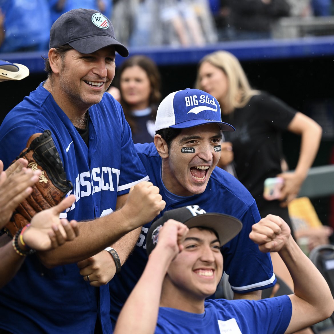 Cap America tweet media