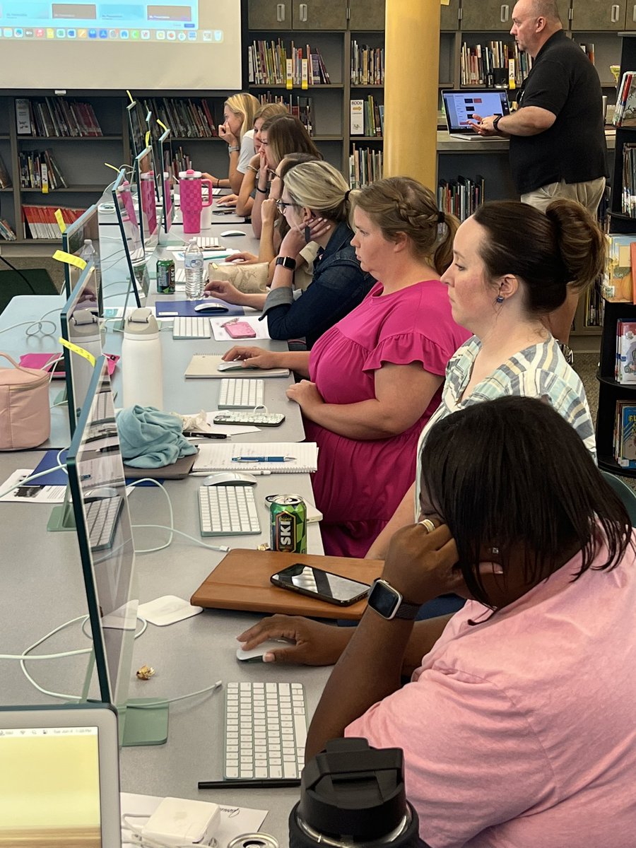 zleftwich's tweet photo. We had a fantastic day w/ @dataseam! 20 teachers equipped w/ new classroom technology and ready to engage students! We greatly appreciate our partners at Dataseam making this training possible. Added bonus: each teacher receives a Mac Desktop, iPad, Apple Pencil, and Speaker. https://t.co/CaZ9Jf9Hey