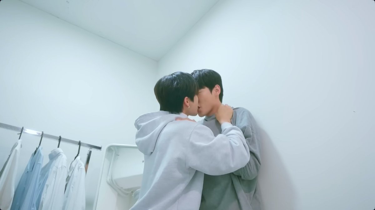BLGLinframe's tweet photo. Ya está disponible el capítulo final de la tercera temporada de #CITYBOY_LOG pero quede con muchas dudas, necesito otra temporada por favor, podéis ver la serie completa en el canal de YT de CITYBOY_LOG

➡️https://t.co/FhlGDAPxxC

#시티보이_로그 #CBL_Vol3_EP6 https://t.co/WVBnfZ5Akv