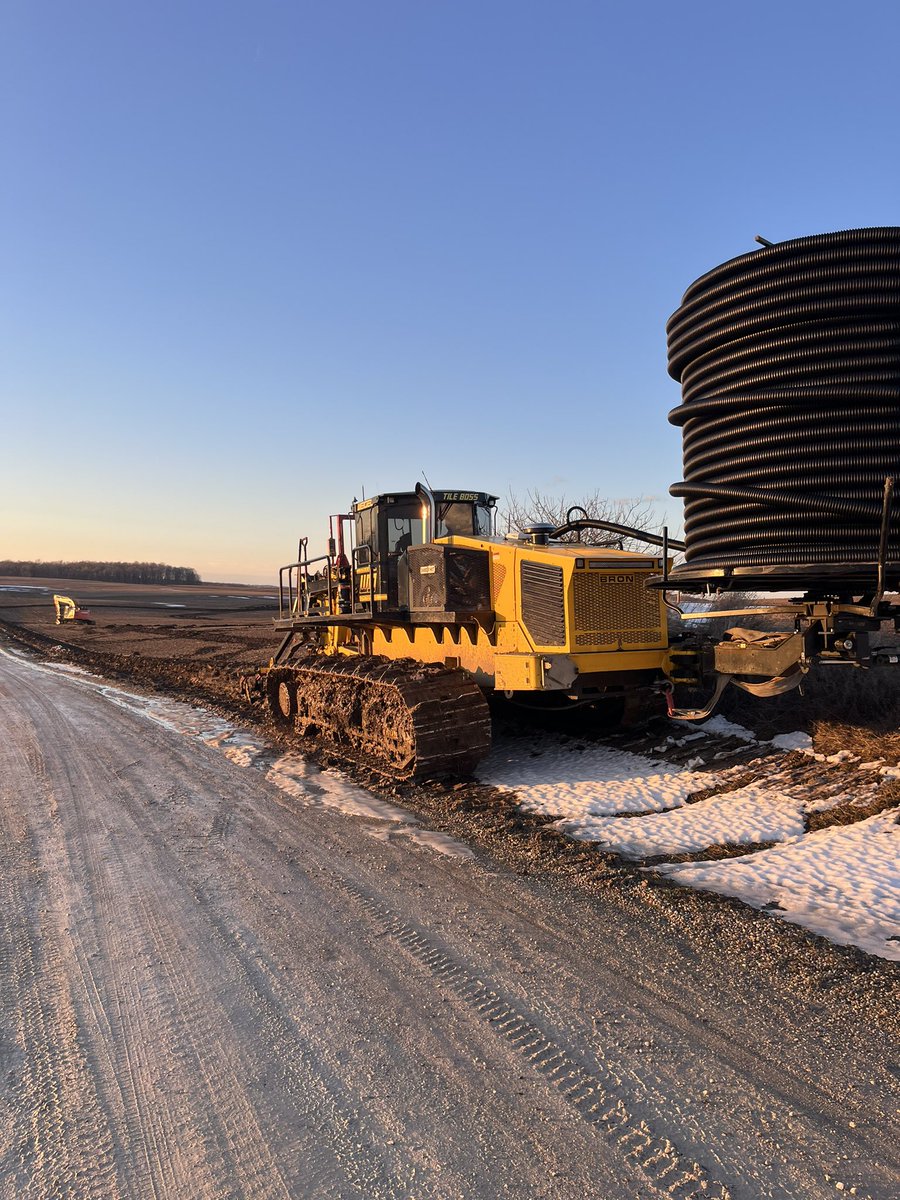WeigelDrainage's tweet image. Anyone have any last minute tiling needed done? Had a large job put off till the fall due to financing.
Have a 2 week window
Bruce, Grey, Wellington, Huron counties
