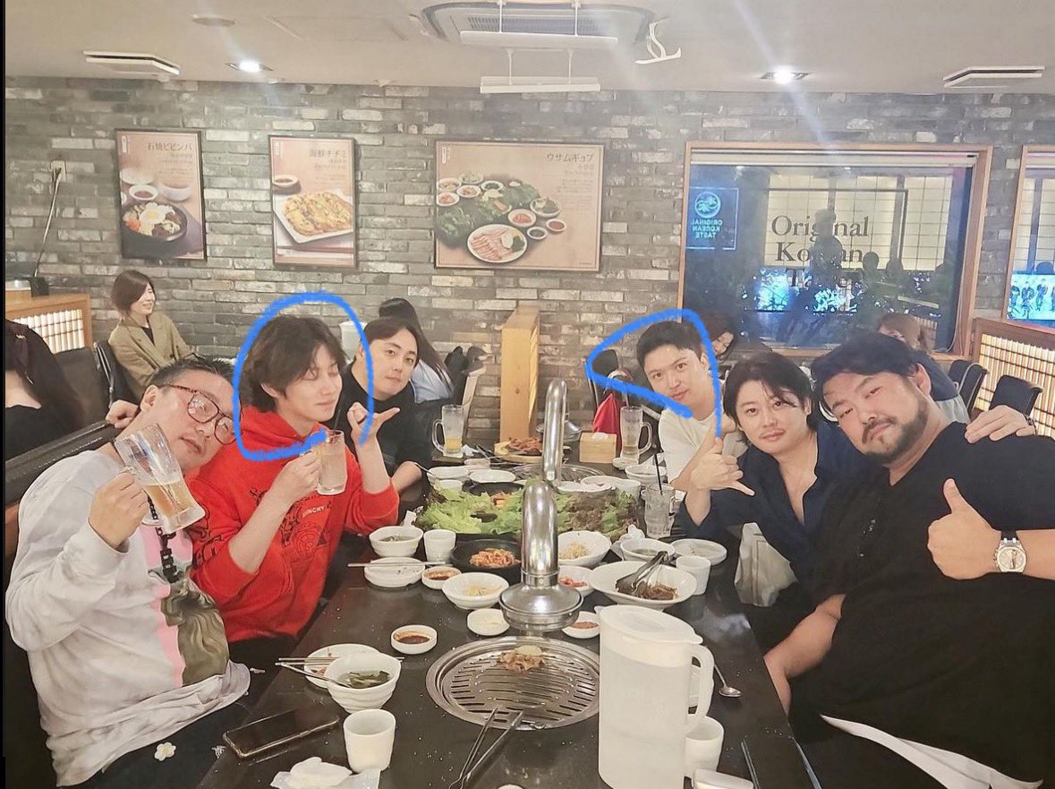 rainsjlover's tweet photo. stop lying
This is a cafe restaurant in Japan that he went there for his friend's birthday last year.. report this bitch acc to sm
@SMTOWNGLOBAL https://t.co/jo4d3JVaq7