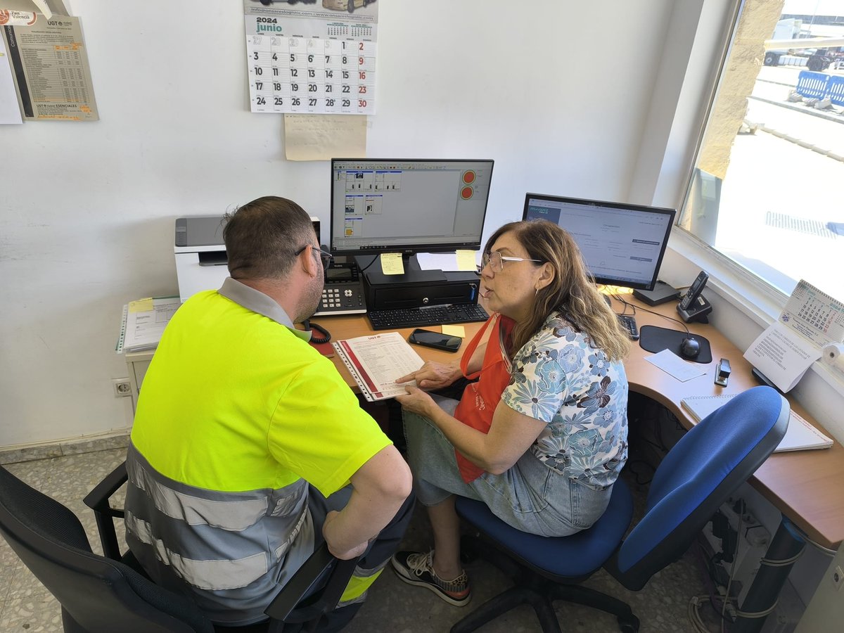 UGT_ILUNION's tweet image. Para la protección de nuestros derechos laborales es fundamental el conocimiento de nuestro convenio📕.
En la imagen, podemos ver a nuestra delegada Amparo, de #UGT en #lunion aclarando las dudas en la aplicación del mismo.

Para #UGT_Ilunion
#PrimeroLasPersonas
#EsencialesUGT