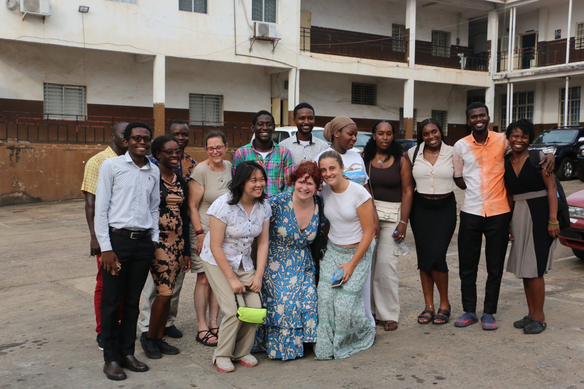 Visiting the Aberdeen Women’s Clinic, learning about local labor &amp; delivery, fistula, &amp; contraception access. Also chatted with med students. <a href="/phbb/">Pedro Henrique</a> @umdsph