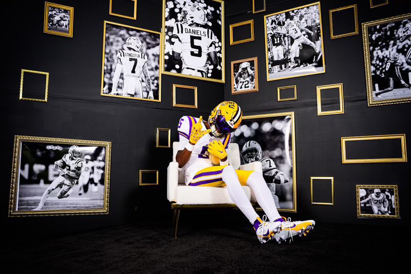 Tay "Boogie" Lockett (@lockett_tay) on Twitter photo Well this makes things interesting. Honored to have received an offer from <a href="/LSUfootball/">LSU Football</a> 🐯 4️⃣6️⃣ #geauxtigers
<a href="/CoachCRaymond/">Corey Raymond</a> <a href="/CoachBrianKelly/">Brian Kelly</a> <a href="/GregBiggins/">Greg Biggins</a> <a href="/adamgorney/">Adam Gorney</a> <a href="/ChadSimmons_/">ChadSimmons</a> <a href="/Zack_Poff_MP/">Zack Poff</a> <a href="/ErikRichardsUSA/">Erik Richards</a> <a href="/DemetricDWarren/">Demetric D. Warren</a> <a href="/CoachTroop3/">elite_Threatz</a> <a href="/LockettTejuan/">Tejuan Lockett</a> <a href="/NateRozzelle/">Coach Nate Rozzelle</a> Well this makes things interesting. Honored to have received an offer from <a href="/LSUfootball/">LSU Football</a> 🐯 4️⃣6️⃣ #geauxtigers
<a href="/CoachCRaymond/">Corey Raymond</a> <a href="/CoachBrianKelly/">Brian Kelly</a> <a href="/GregBiggins/">Greg Biggins</a> <a href="/adamgorney/">Adam Gorney</a> <a href="/ChadSimmons_/">ChadSimmons</a> <a href="/Zack_Poff_MP/">Zack Poff</a> <a href="/ErikRichardsUSA/">Erik Richards</a> <a href="/DemetricDWarren/">Demetric D. Warren</a> <a href="/CoachTroop3/">elite_Threatz</a> <a href="/LockettTejuan/">Tejuan Lockett</a> <a href="/NateRozzelle/">Coach Nate Rozzelle</a>