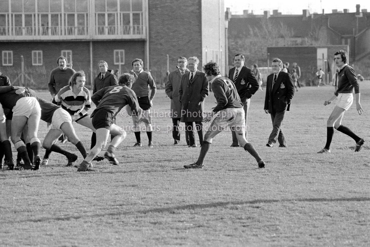 Essex_Welsh_Ref's tweet photo. West Wales retro nostalgia from the vaults...

Llanelli Wanderers vs Pontypool United from 1977.

Set 2

@llanelliwands @PontypoolUnite https://t.co/fOvGnWJXtJ