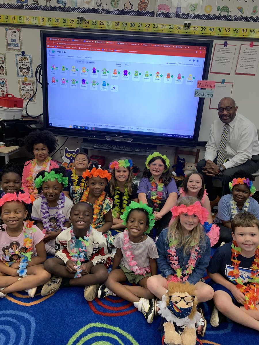 I had a great time reading with Ms. Argo’s first graders <a href="/ebenezer_avenue/">ebenezer_avenue</a> again this morning. What a great group! They taught me all about Pete the Cat and Diggory Doo! <a href="/leea2006/">Sheleea Leonard</a> <a href="/RockHillSchools/">Rock Hill Schools</a>