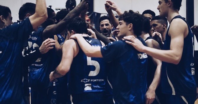 Capelli Adrián tweet media