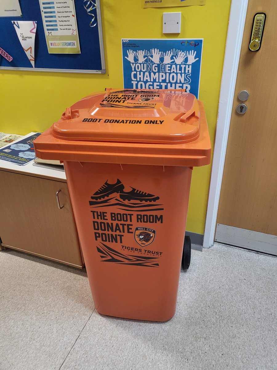 huthdemcare's tweet photo. Old boots wanted!! Donations of any child/adult football boots needed.
Drop off points at the Voluntary Service Hub - HRI and CHH #tigerstrust #CommunitySupport @HUTHDietitians @huthpatientexp @HullHospitals @HumberNHSFT @lyonssean2 @SimonNearney09 https://t.co/VIMd5FiDR2