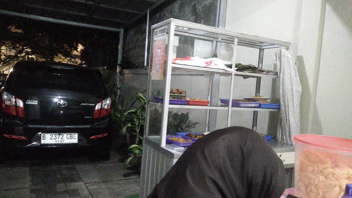 abcdumpiey's tweet photo. nasi uduk di pagi hari ❎
nasi uduk di ⅓ malem ✅
laras emang agak lain bjir https://t.co/xkyGVXOZUz