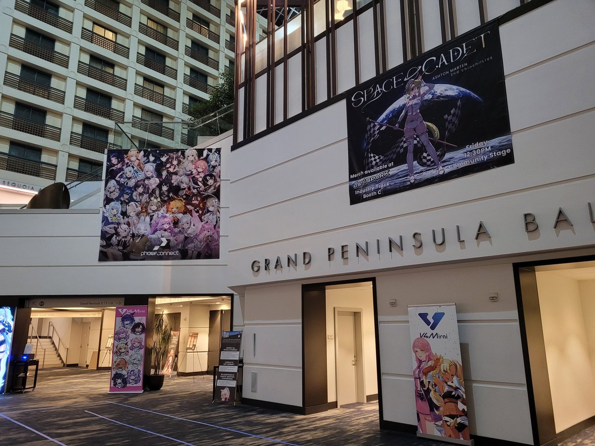 Comet_StarCity's tweet photo. I am finally back home from Offkai, and I have to say that it was an honour to get to play a part to make this year a success working alongside a wonderful team! Thank you everyone! #OffKaiExpoGen3 https://t.co/BFfV9oOHZ7