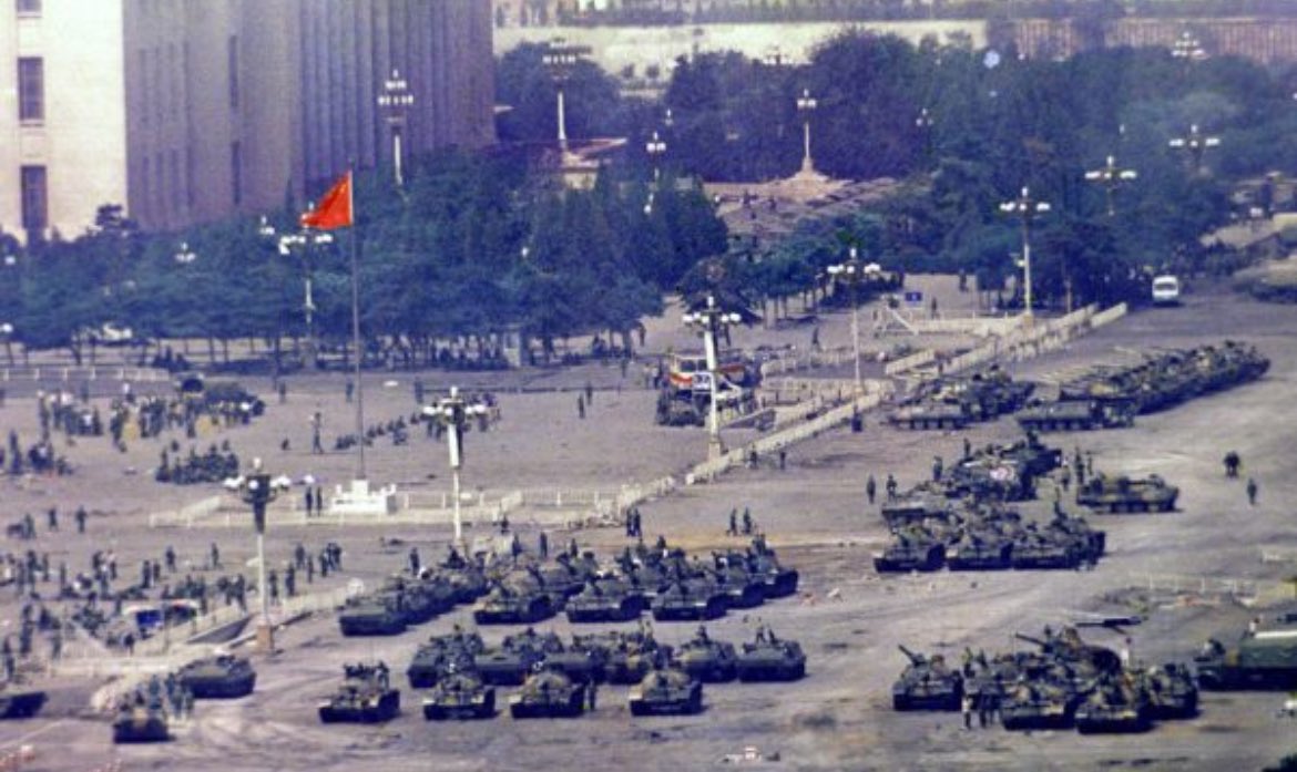 BeatsOrg's tweet image. Never Forget : The Victims of the Tiananmen Square Massacre ,
June 4th 1989

BEATS remembers those on June the 4th who died, were injured, who were jailed or had to go into exile because of the Tiananmen Square protests and it’s subsequent massacre