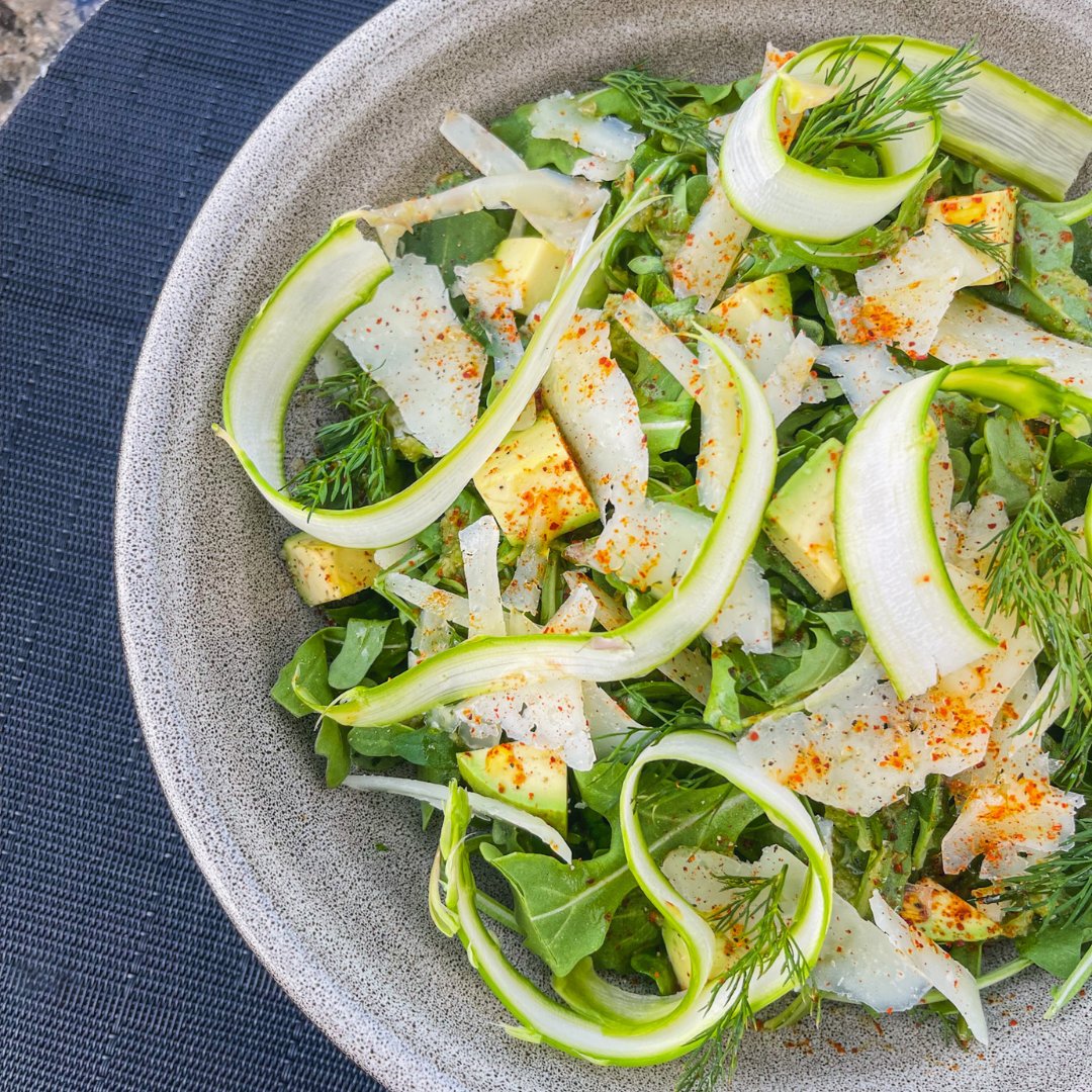 Savor the essence of spring al fresco style at #TheRooftopbyJG. Delight in the fresh, vibrant flavors of the season while taking in breathtaking panoramic views.

Featured dish: Arugula, Asparagus, and Manchego Salad 🍃