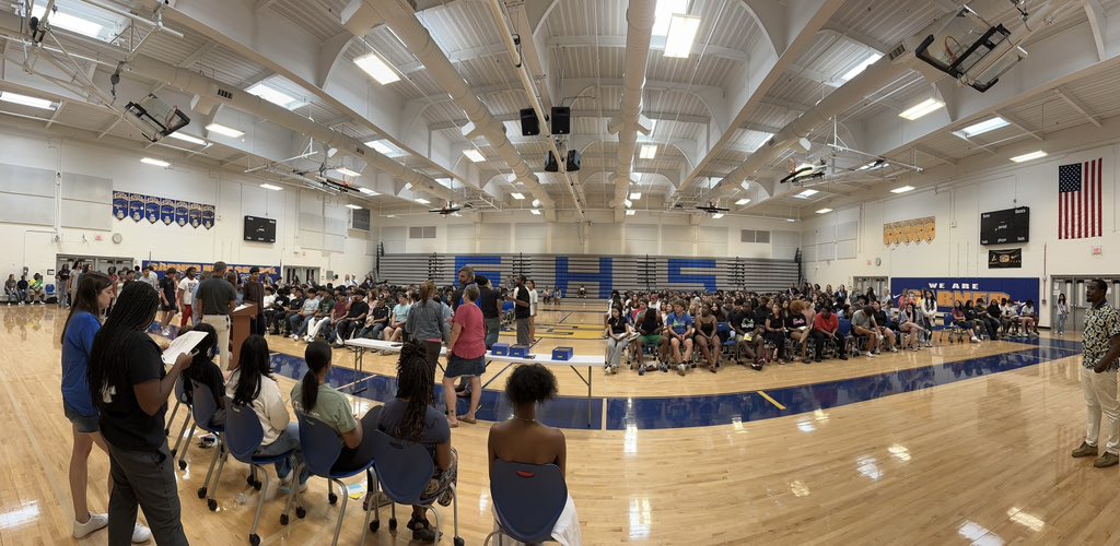 Graduation Practice for Seniors before the big day on Thursday! 💙🎓💛