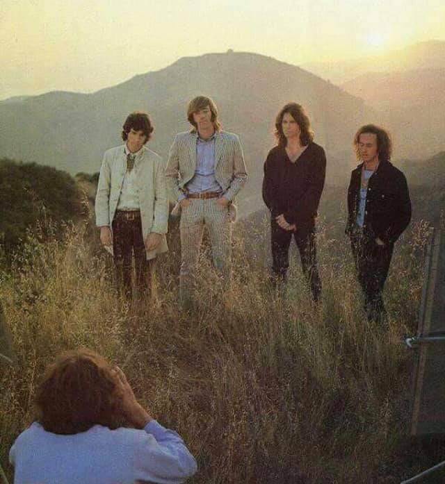 justoneoldsoul's tweet photo. Waiting for the sun..
#TheDoors https://t.co/Vi779k4AMi