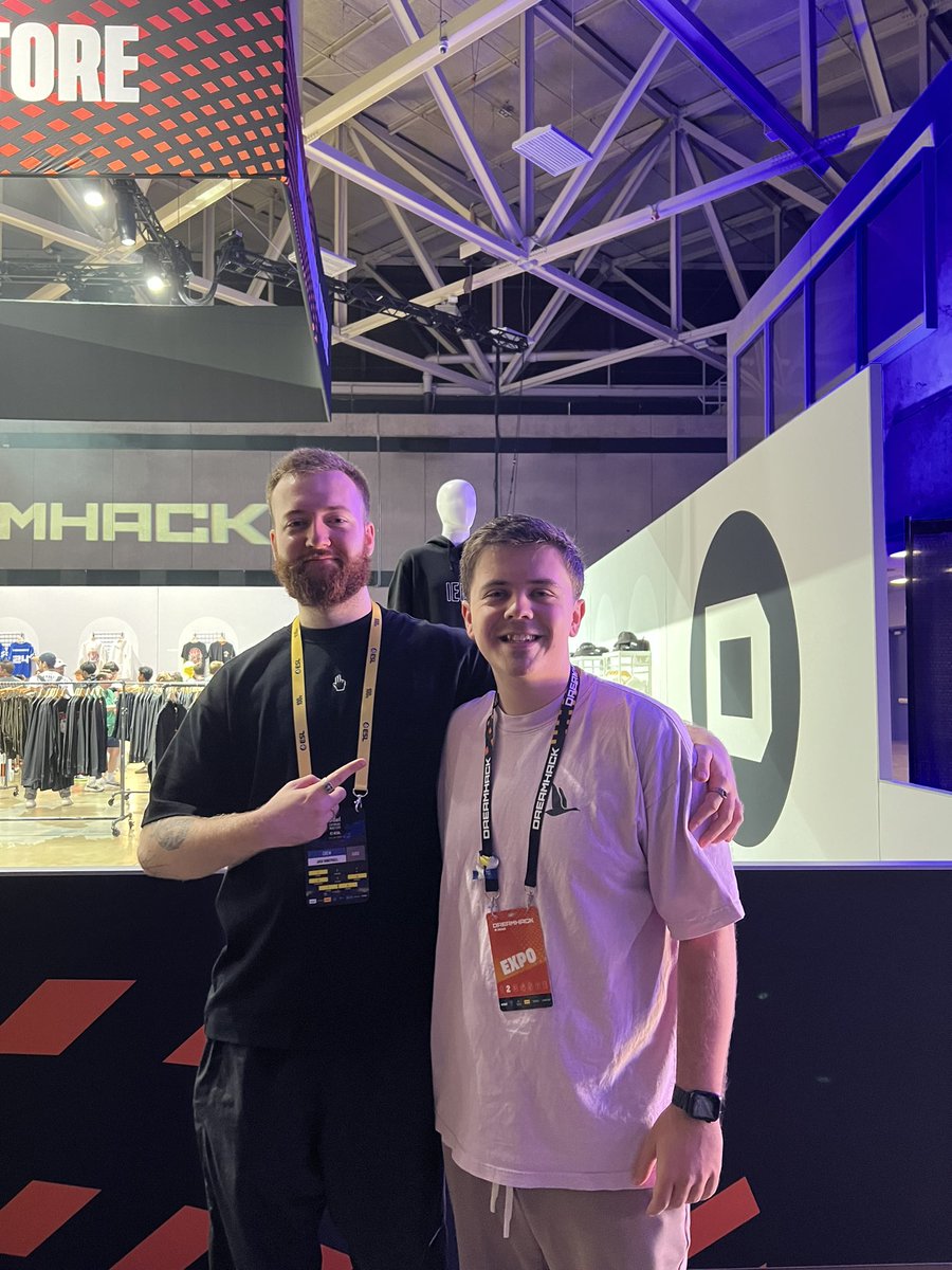 DnilloTV's tweet photo. Went to my first ever event and I couldn’t have asked for a better one to have gone to! Got to meet some awesome people and finally meet some people I’ve gamed with for years! 🍻Cheers to many more! https://t.co/5Ia10Apygw