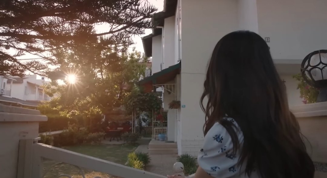 oy canan mommym şu bakışa dayanamıyorum hissetmiş gibi son defa bakıyor yuvasına #sonyaz