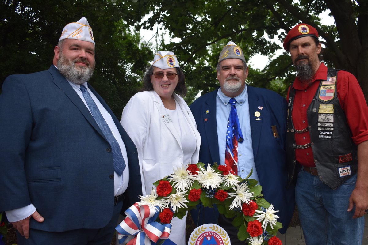 AMVETSHQ's tweet photo. #ICYMI Moments from the Wreath Laying Ceremony at the Tomb of the Unknown Soldier. https://t.co/7sR0i7Srrw